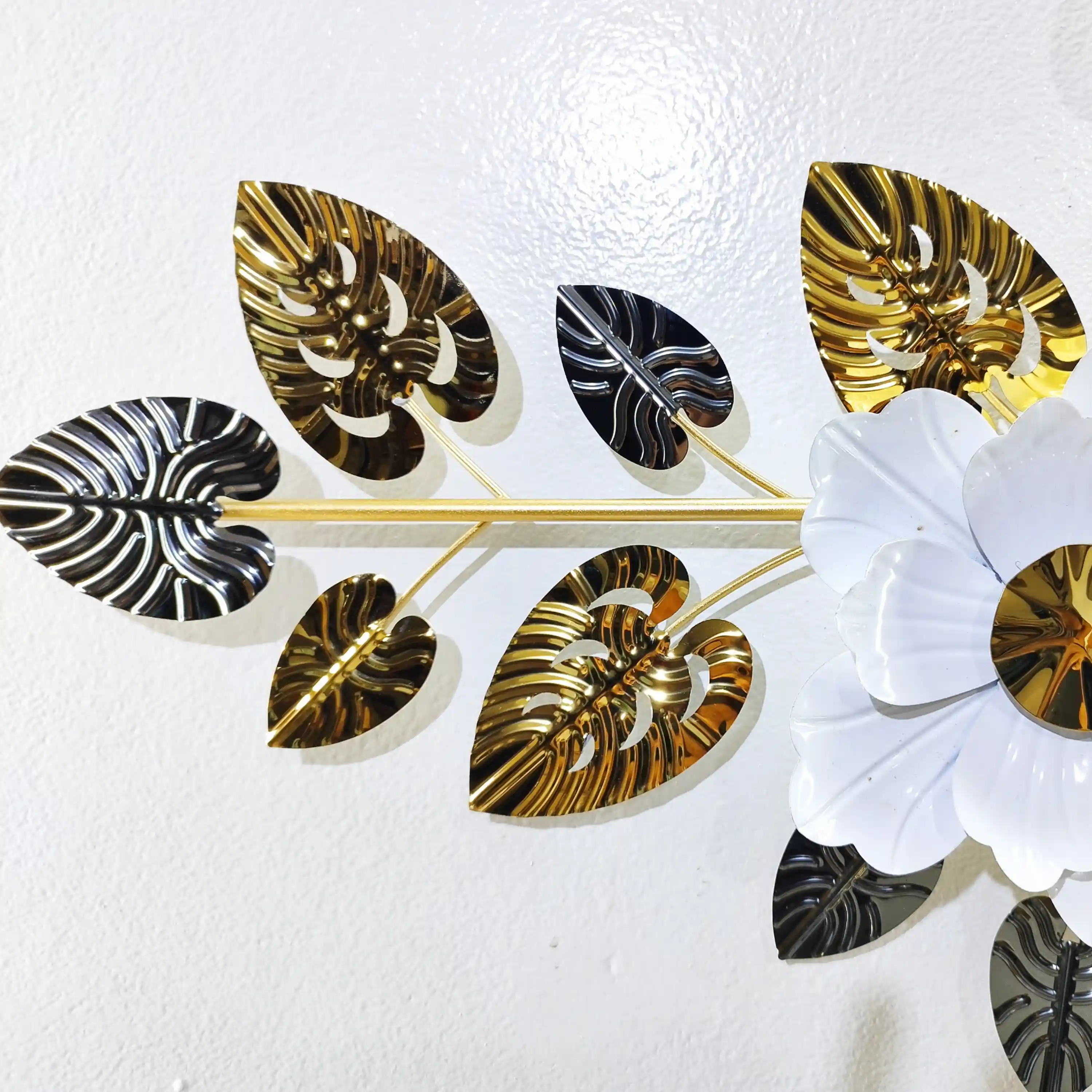 Metal Floral & Leaf Decorative Wall Decor Clock - 17871